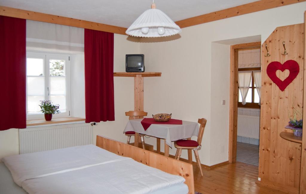 Gasthaus Gossler Hotel Muhlen  ห้อง รูปภาพ